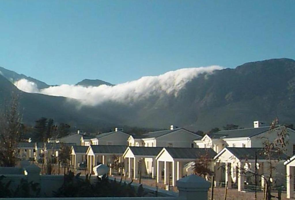 Franschhoek Travellers Lodge Exterior foto